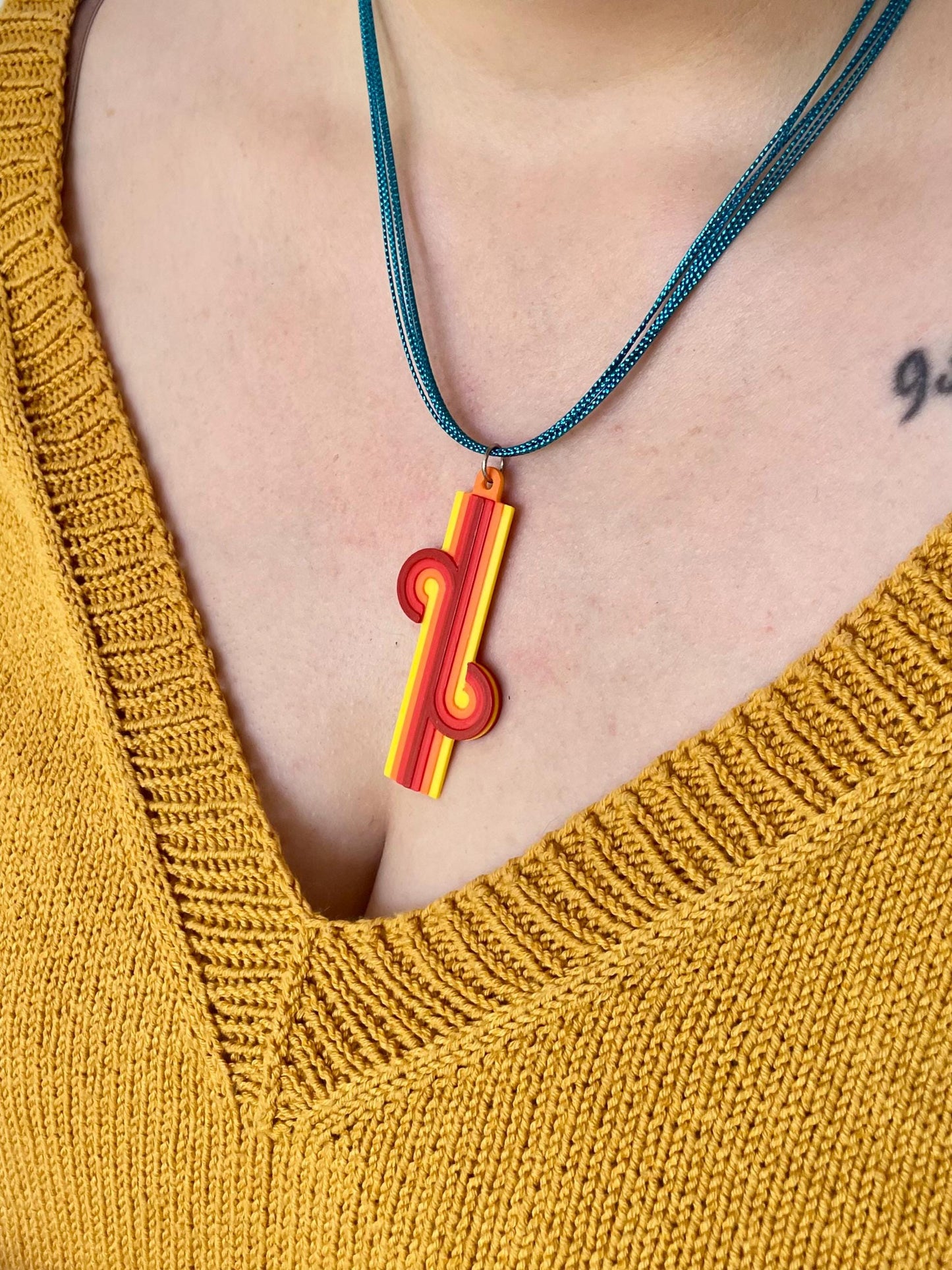 Game Changer Loop de loop inspired necklace (3D and double sided)